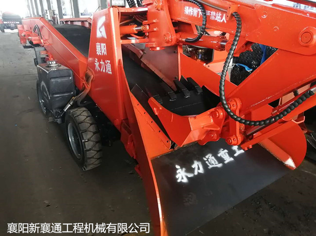 轮式皮带扒渣机2.jpg